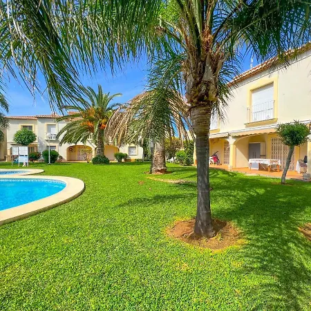 Residencial La Giralda Iii By Carlosferien