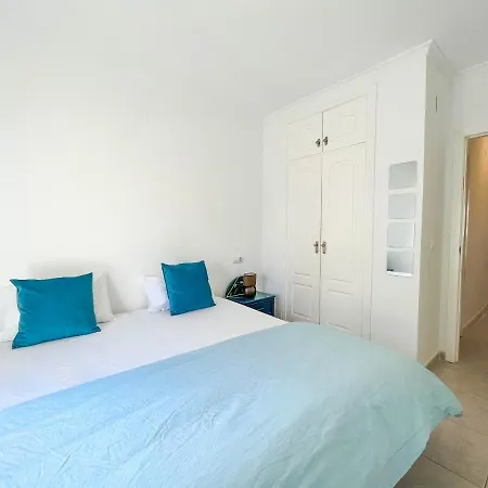 Residencial La Giralda Iii By Carlosferien *