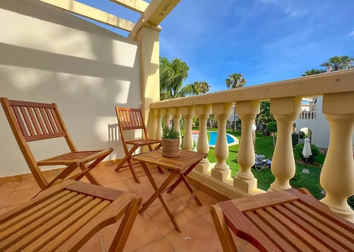 Residencial La Giralda Iii By Carlosferien Διαμέρισμα