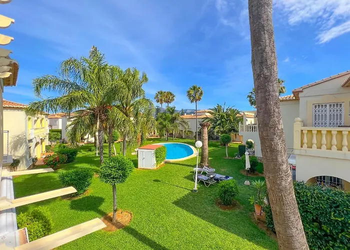 Residencial La Giralda Iii By Carlosferien