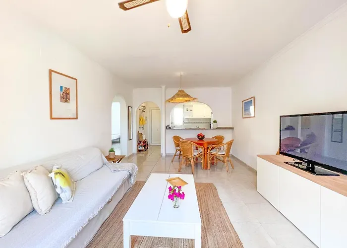 Residencial La Giralda Iii By Carlosferien * Dénia