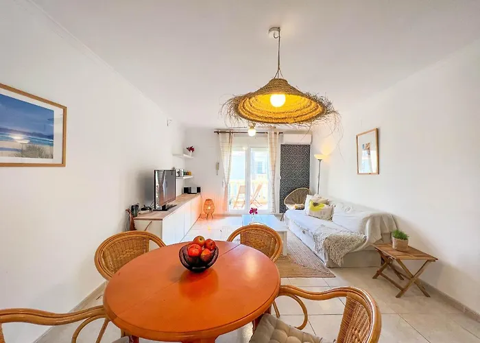 Apartment Residencial La Giralda Iii By Carlosferien